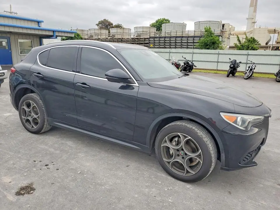 2018 ALFA ROMEO STELVIO   