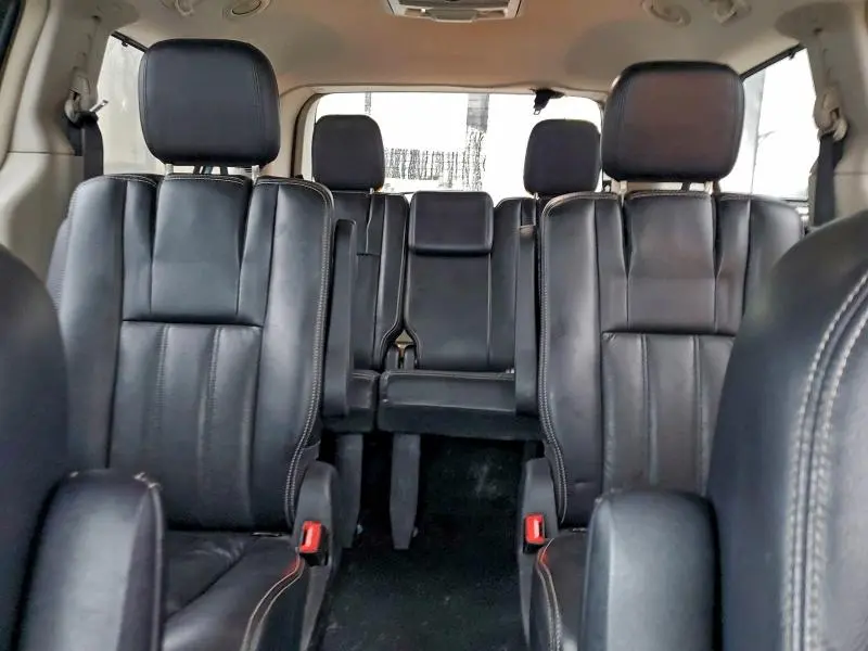 2011 CHRYSLER TOWN & COUNTRY TOURING L  