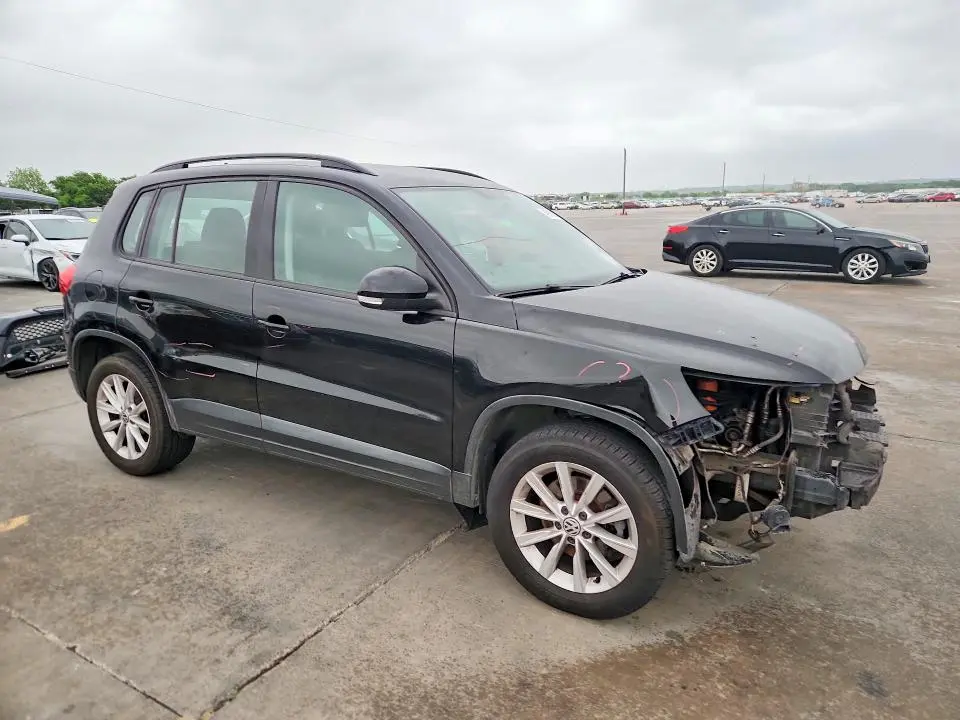 2017 VOLKSWAGEN TIGUAN S  