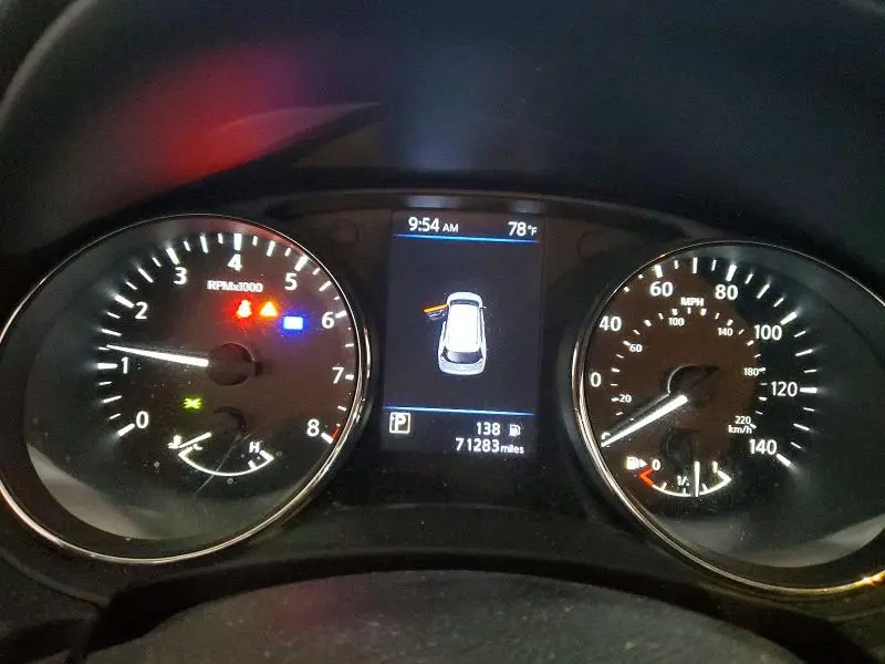 2018 NISSAN ROGUE SV  