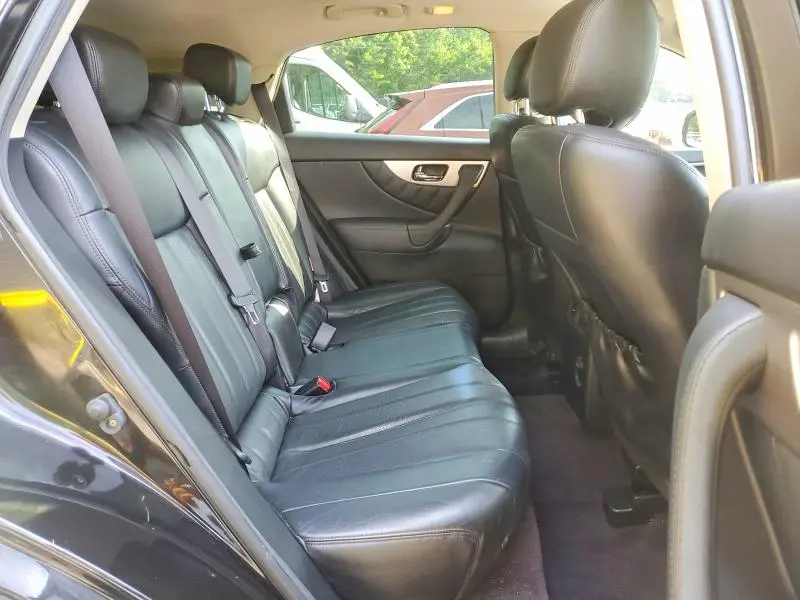 2015 INFINITI QX70 BASE  