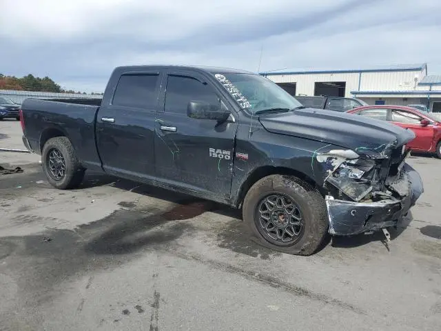 2016 RAM 1500 SLT