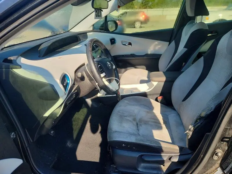 2018 TOYOTA PRIUS THREE  