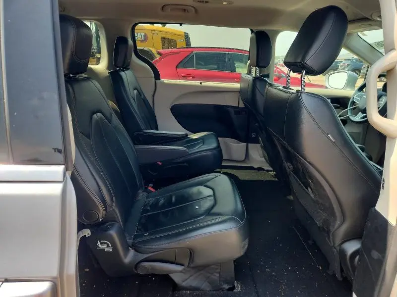 2017 CHRYSLER PACIFICA TOURING L  