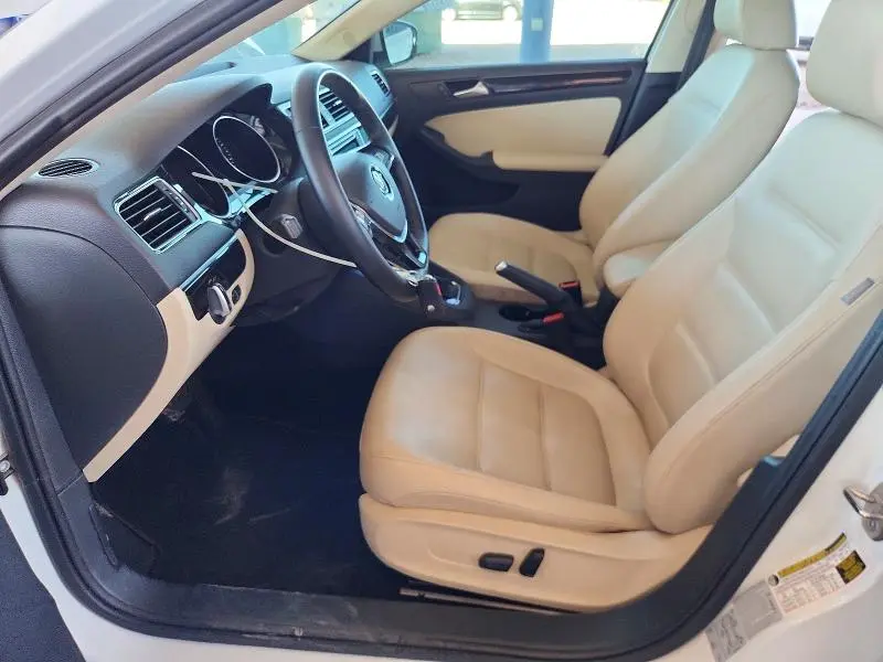 2017 VOLKSWAGEN JETTA SEL  