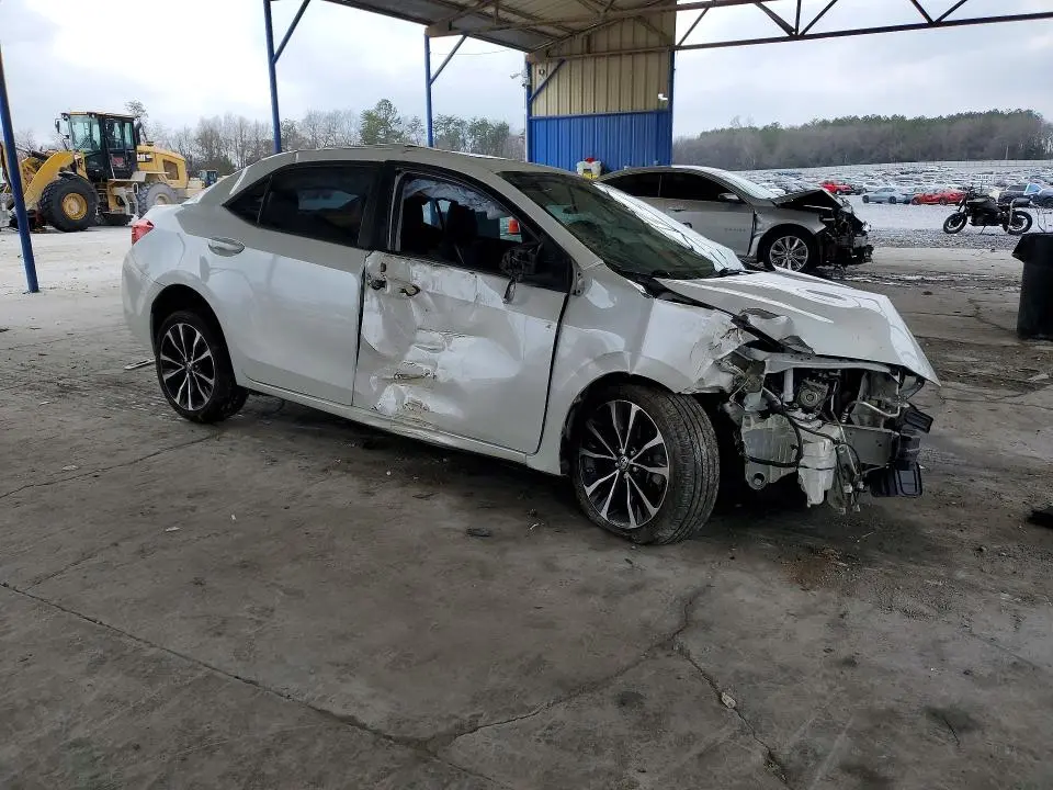 2018 TOYOTA COROLLA XSE  