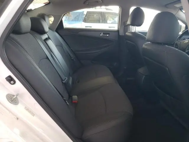 2011 HYUNDAI SONATA SE  