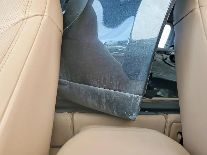 2024 PORSCHE MACAN S  