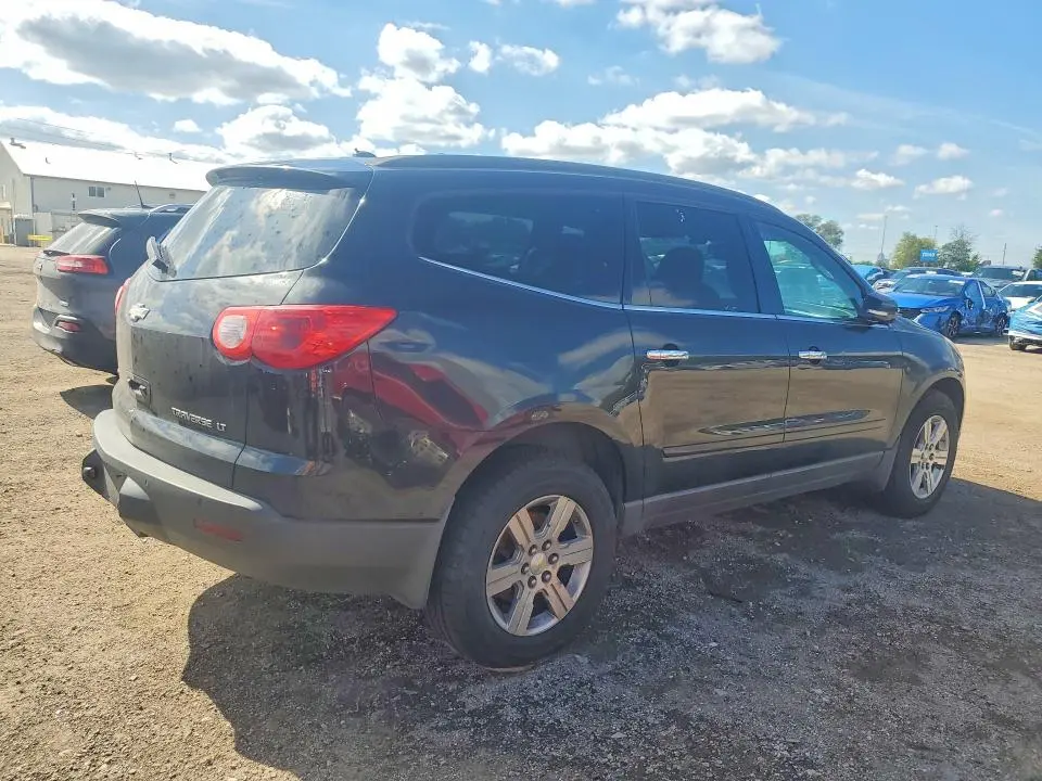 2011 CHEVROLET TRAVERSE LT  