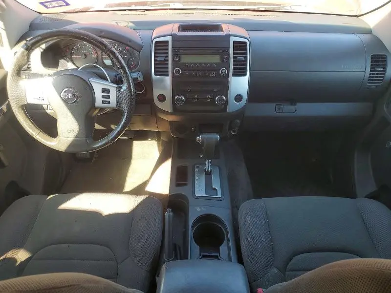 2015 NISSAN FRONTIER S  