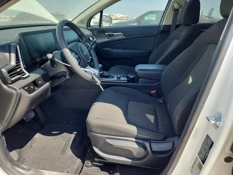 2025 KIA SPORTAGE LX  