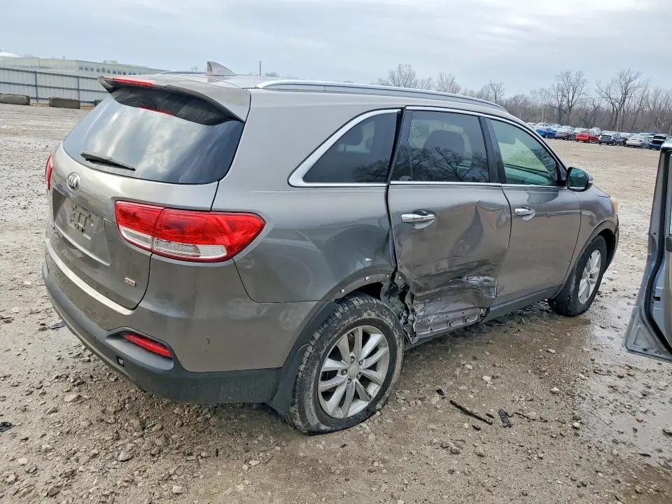 2016 KIA SORENTO LX  