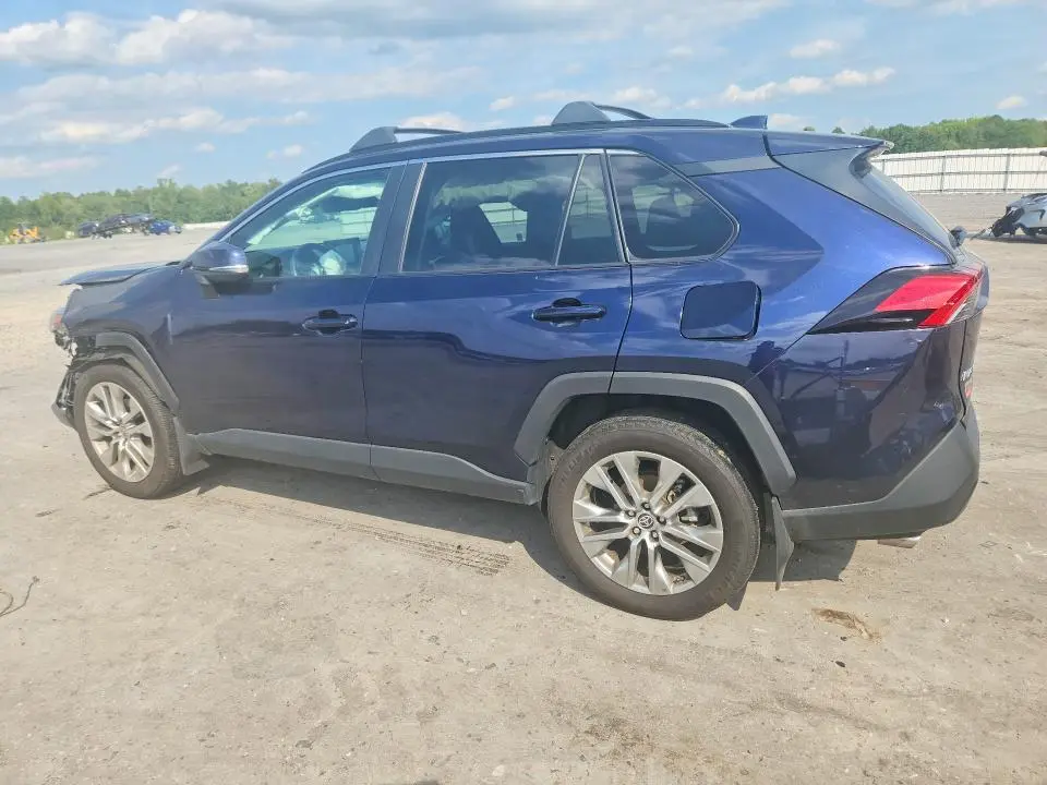 2022 TOYOTA RAV4 XLE PREMIUM  