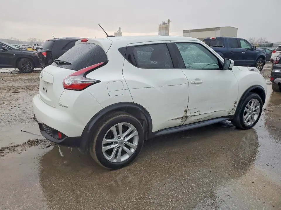 2016 NISSAN JUKE SV  