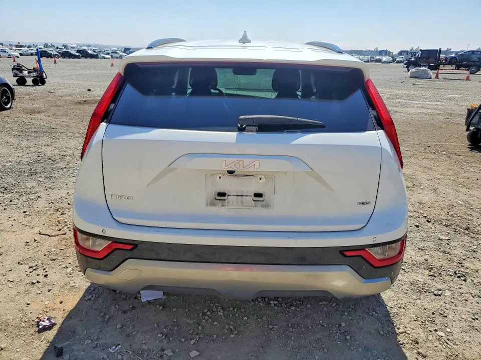 2023 KIA NIRO EX  