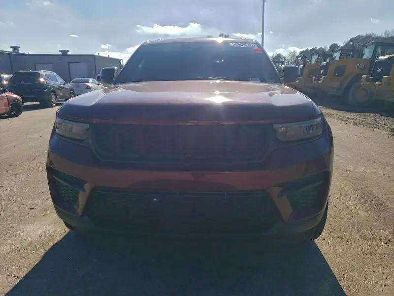 2025 JEEP GRAND CHEROKEE LAREDO  