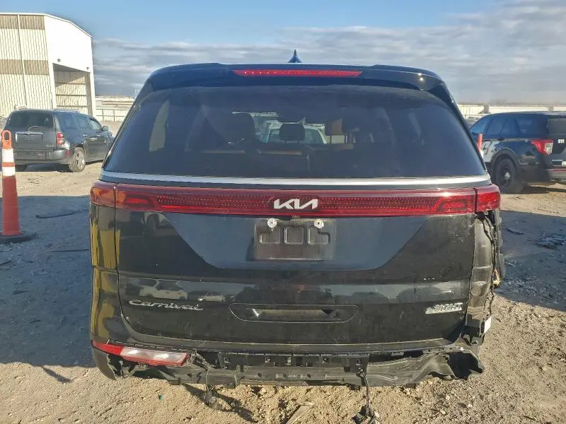 2022 KIA CARNIVAL LX  
