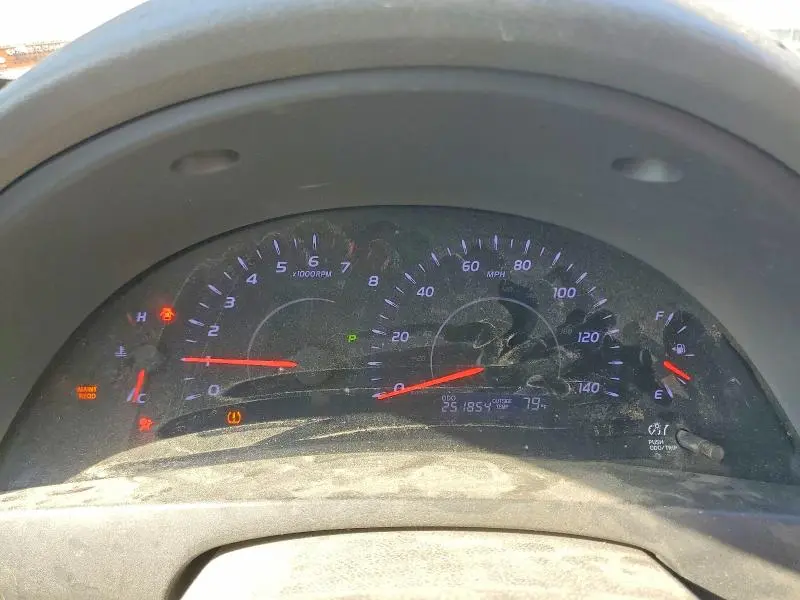 2011 TOYOTA CAMRY LE  