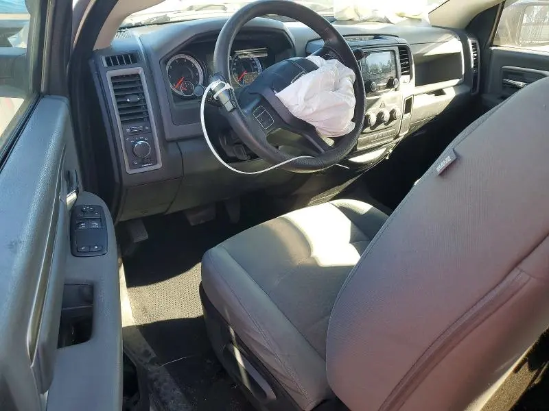 2016 RAM 1500 ST  