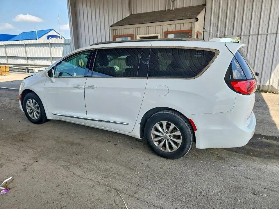 2019 CHRYSLER PACIFICA TOURING L  