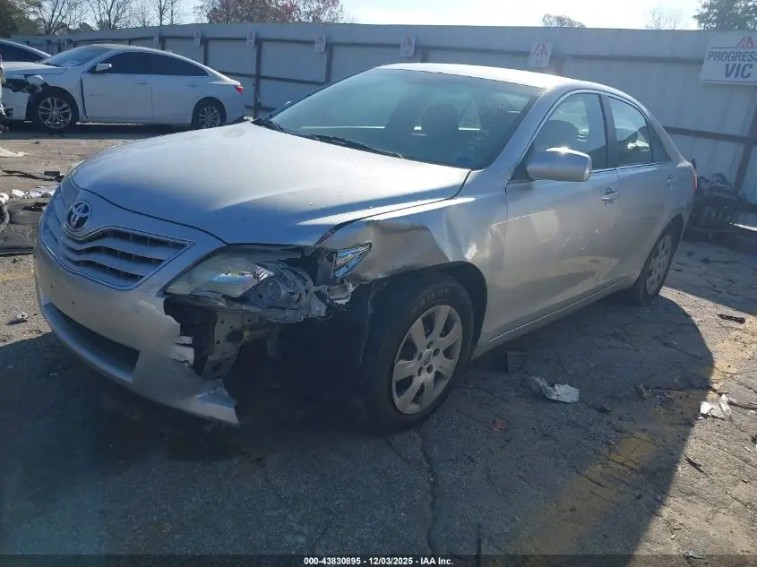 2011 TOYOTA CAMRY LE