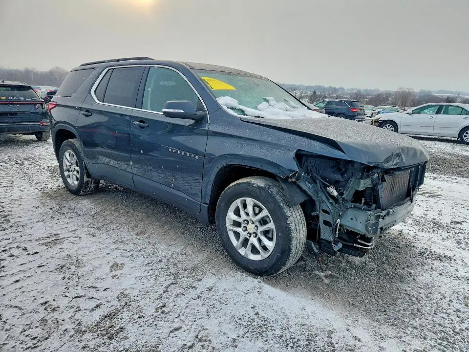 2021 CHEVROLET TRAVERSE LT  