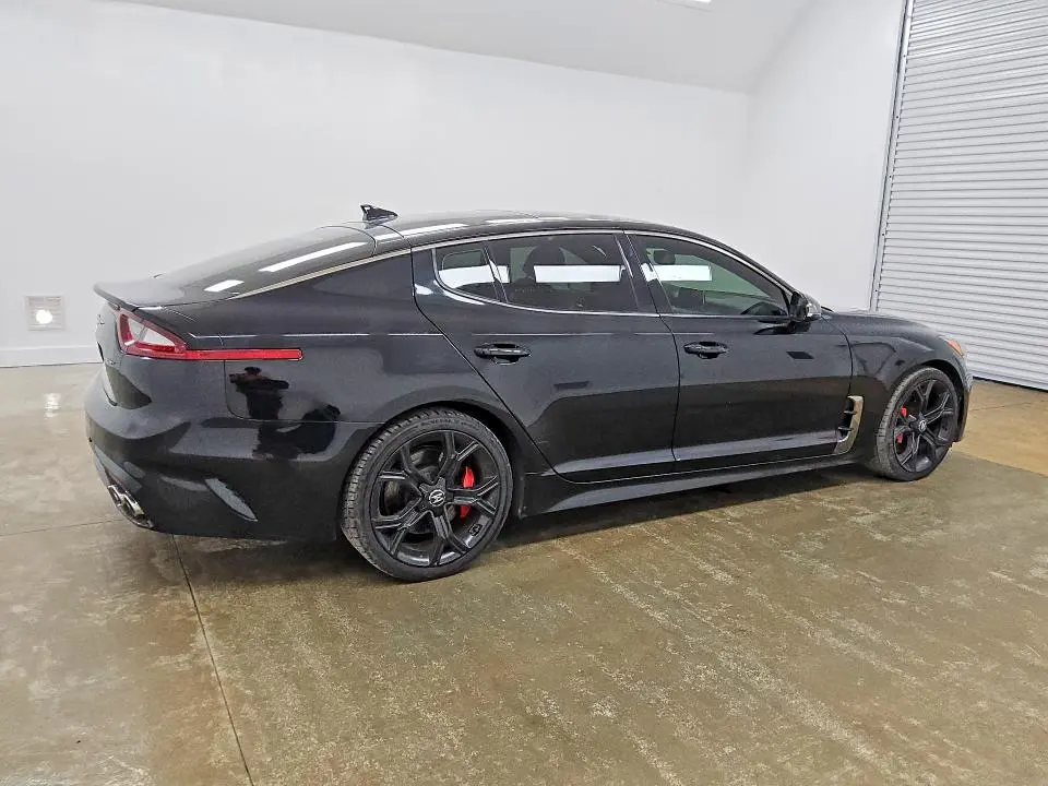 2020 KIA STINGER GT1  