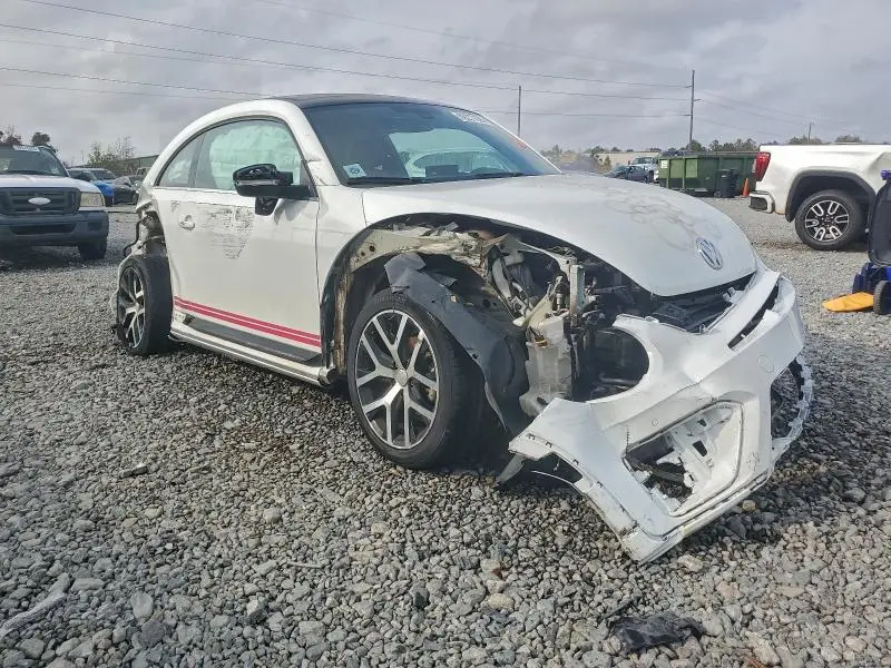 2018 VOLKSWAGEN BEETLE DUNE  