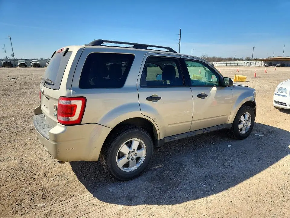 2012 FORD ESCAPE XLT  
