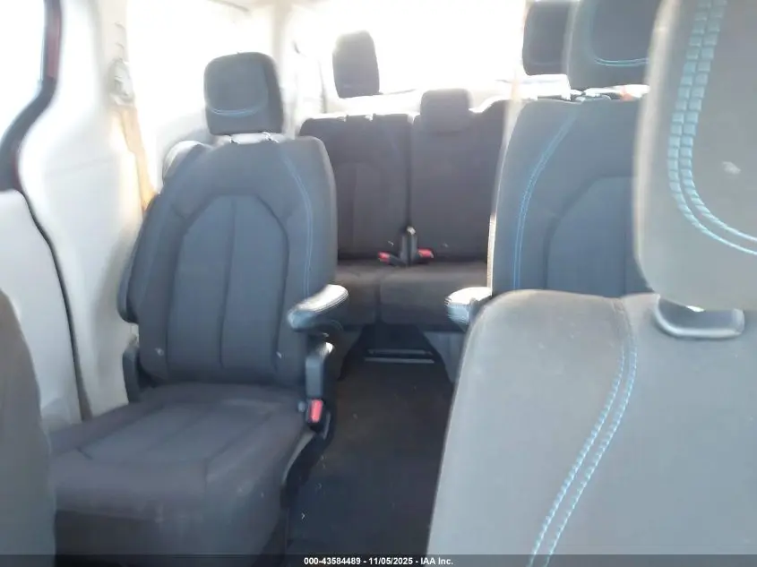 2021 CHRYSLER PACIFICA TOURING