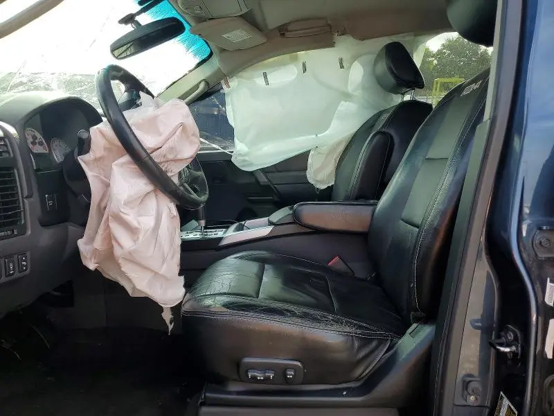 2014 NISSAN TITAN PRO-4X  