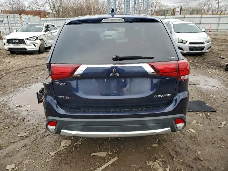 2018 MITSUBISHI OUTLANDER SE  