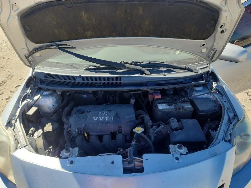 2010 TOYOTA YARIS BASE  