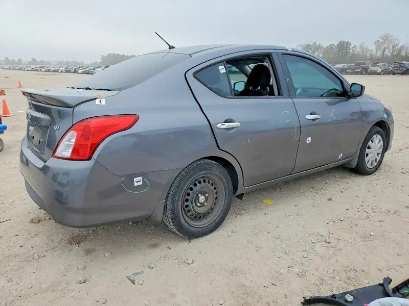 2018 NISSAN VERSA S  