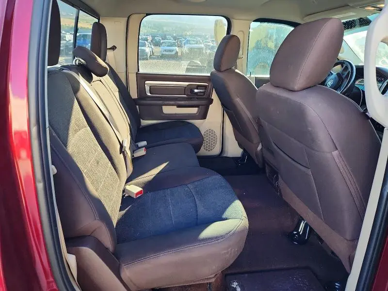 2017 RAM 1500 SLT  