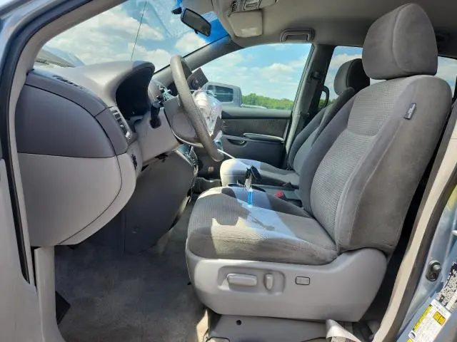 2010 TOYOTA SIENNA LE 7-PASSENGER  