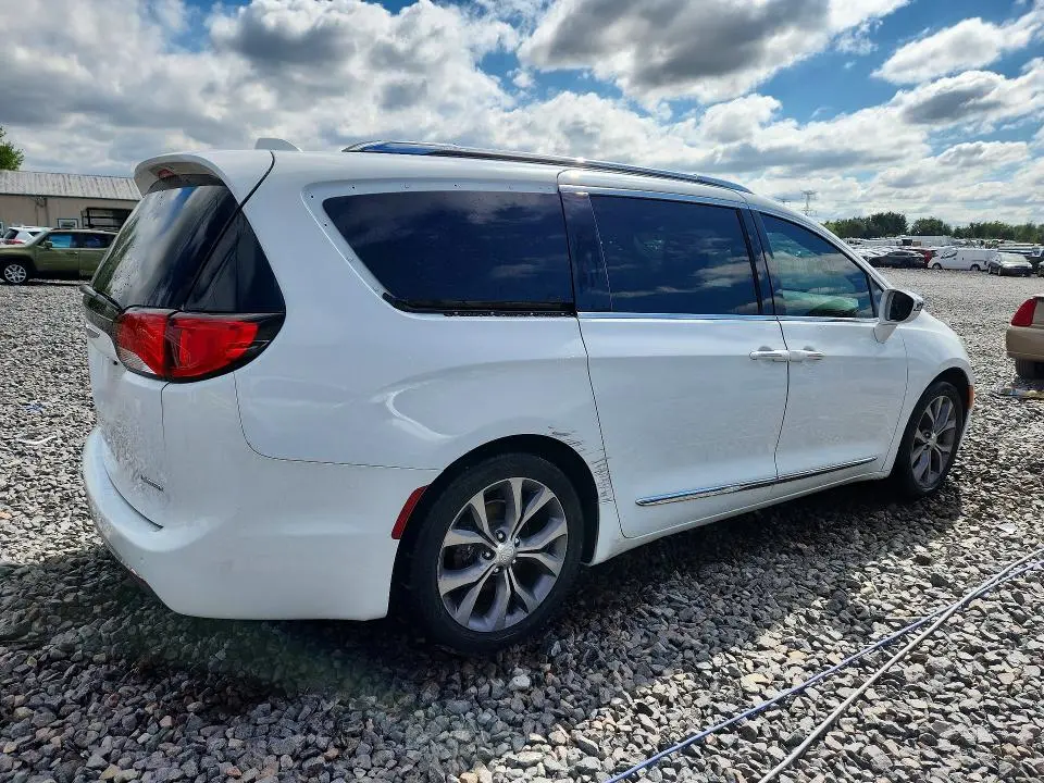 2018 CHRYSLER PACIFICA LIMITED  