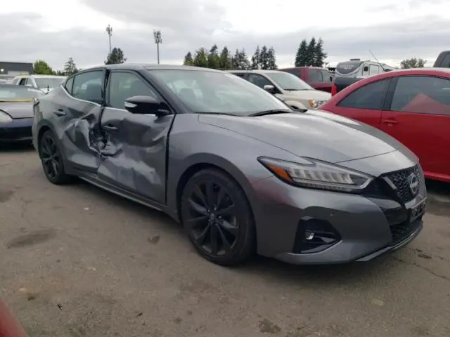 2023 NISSAN MAXIMA SR  