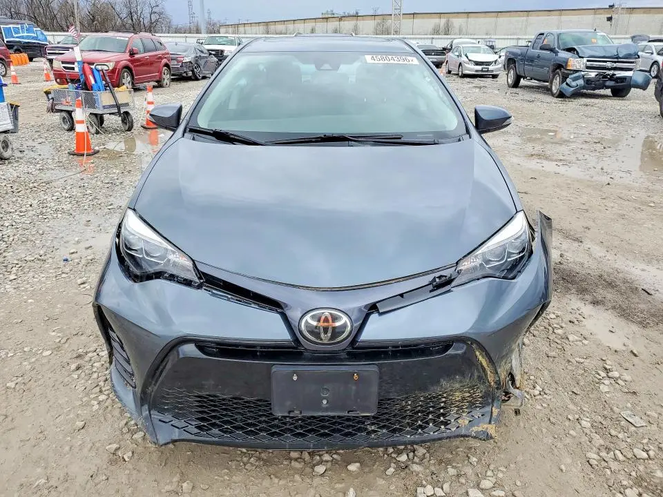 2018 TOYOTA COROLLA SE  