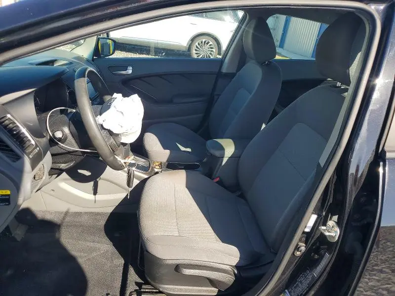 2018 KIA FORTE LX  