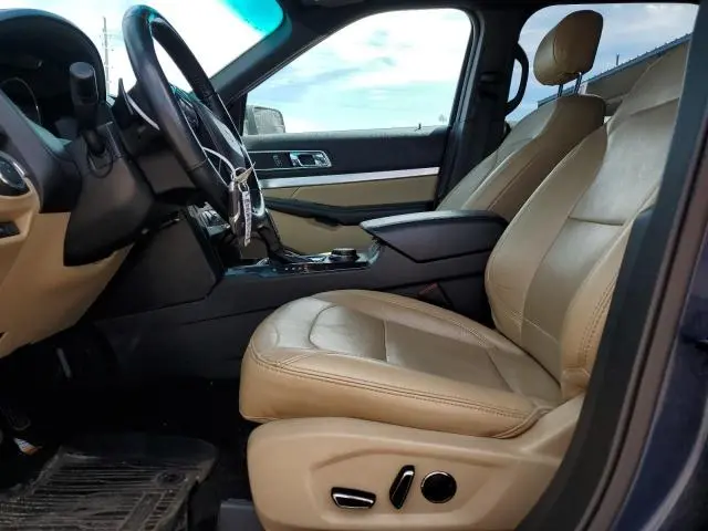 2017 FORD EXPLORER XLT  