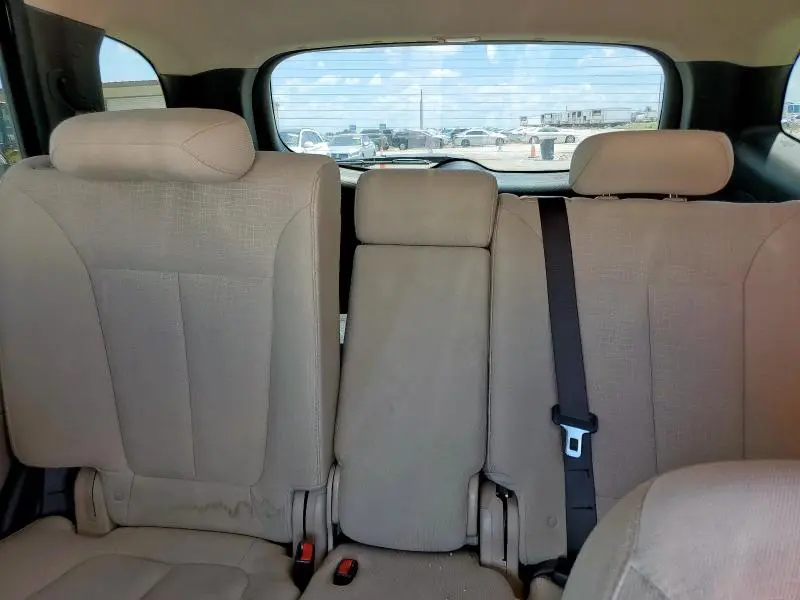 2012 HYUNDAI SANTA FE GLS  