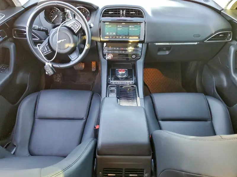 2020 JAGUAR F-PACE PREMIUM  