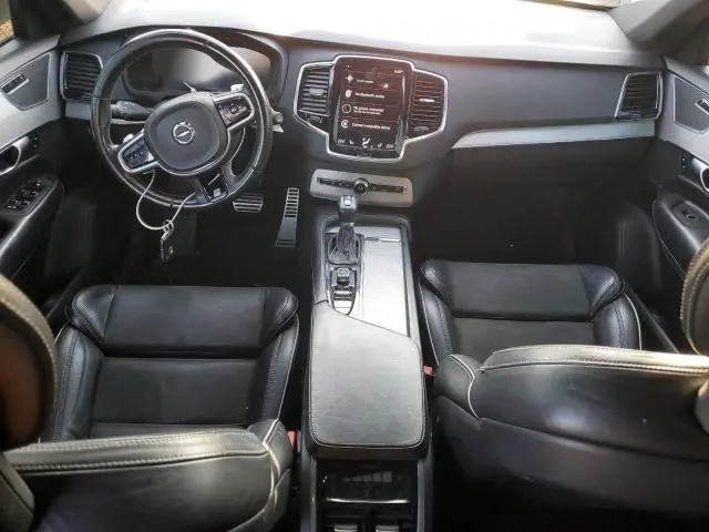 2017 VOLVO XC90 T6  