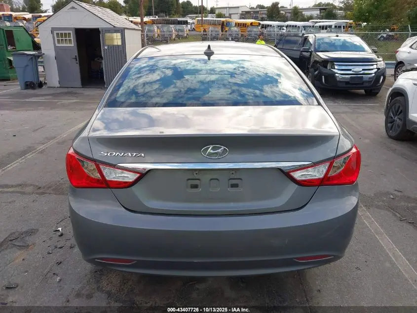 2013 HYUNDAI SONATA GLS
