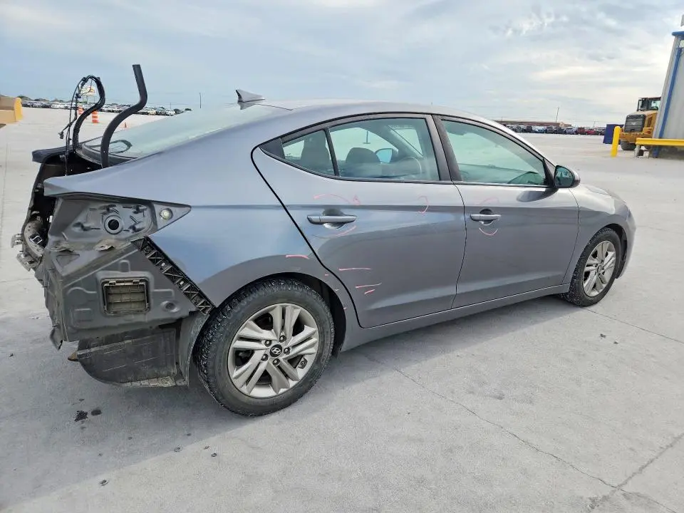 2019 HYUNDAI ELANTRA SEL  