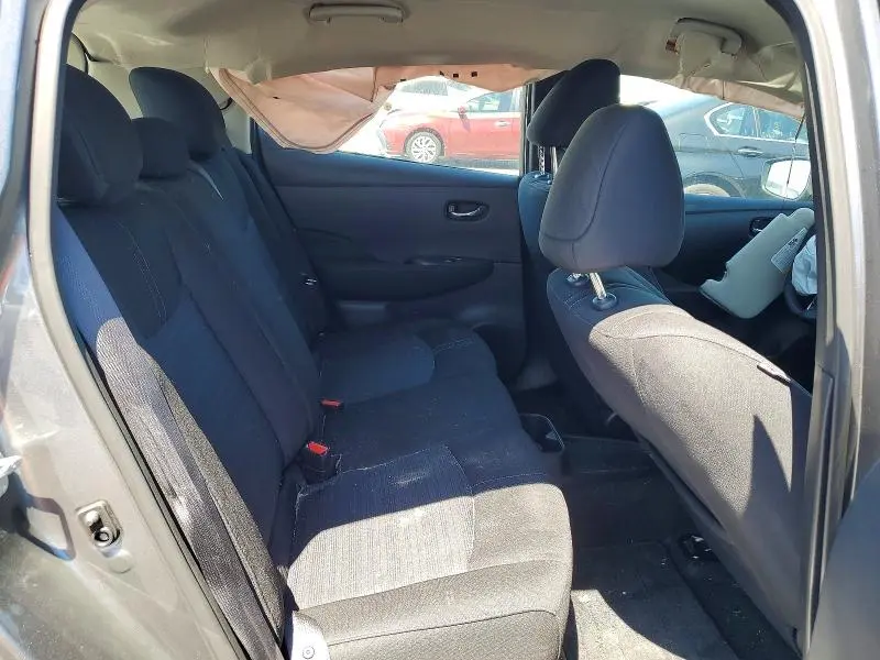 2025 NISSAN LEAF S  
