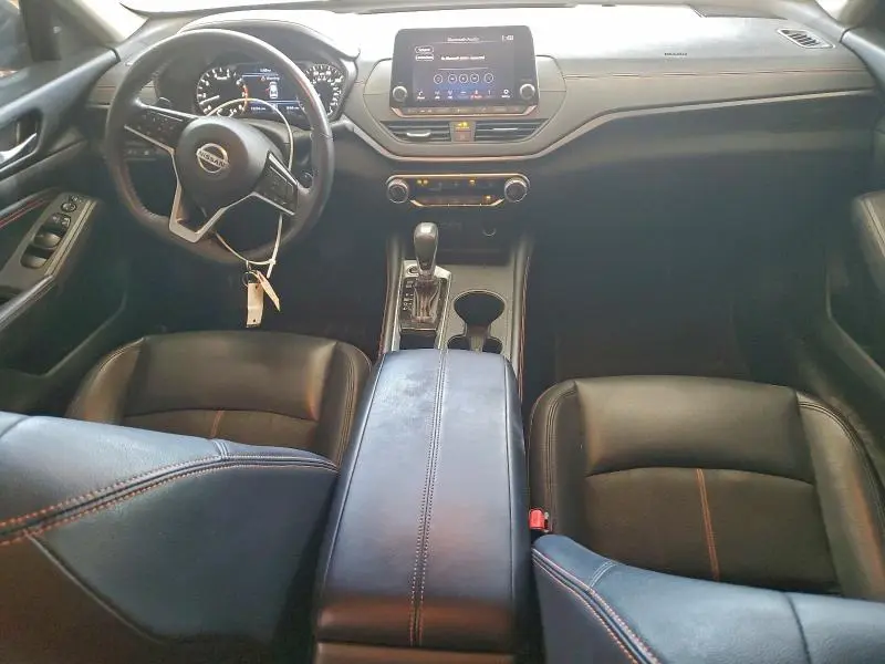 2019 NISSAN ALTIMA SR  