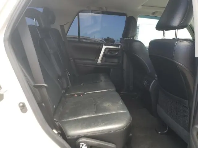 2011 TOYOTA 4RUNNER SR5  