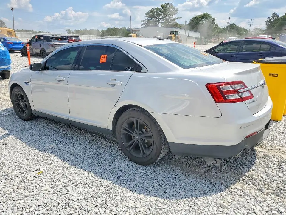2015 FORD TAURUS SEL  